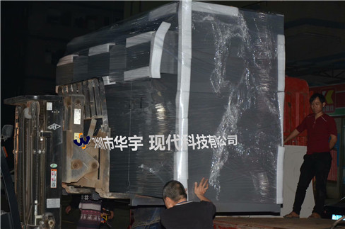 我司定制型內(nèi)置6臺(tái)投影儀控溫控濕投影機(jī)柜凌晨?jī)牲c(diǎn)發(fā)貨貴州六盤(pán)水(圖2) 我司定制型內(nèi)置6臺(tái)投影儀控溫控濕投影機(jī)柜凌晨?jī)牲c(diǎn)發(fā)貨貴州六盤(pán)水(圖2)