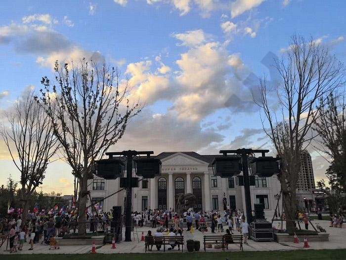 露天廣場(chǎng)工程三防投影機(jī)防潮機(jī)箱(圖2) 露天廣場(chǎng)工程三防投影機(jī)防潮機(jī)箱(圖2)